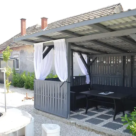 Veronika Vendeghaz Muraratka